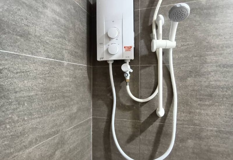 Gravit8 @ Klang South