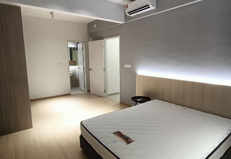 Gravit8 @ Klang South