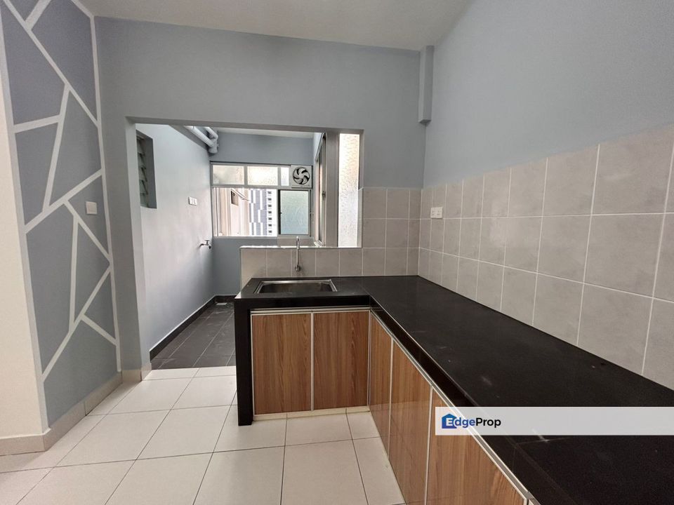 Corner Unit D'Cassia Apartment Setia Eco Hill Semenyih For Sale, Selangor, Semenyih