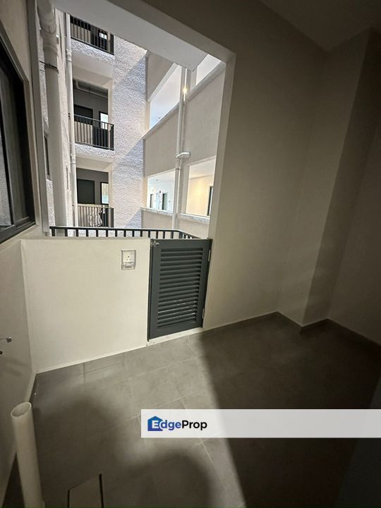 Brand New Partly Furnish Arinna Kemuning Utama For Rent, Shah Alam, Selangor, Shah Alam