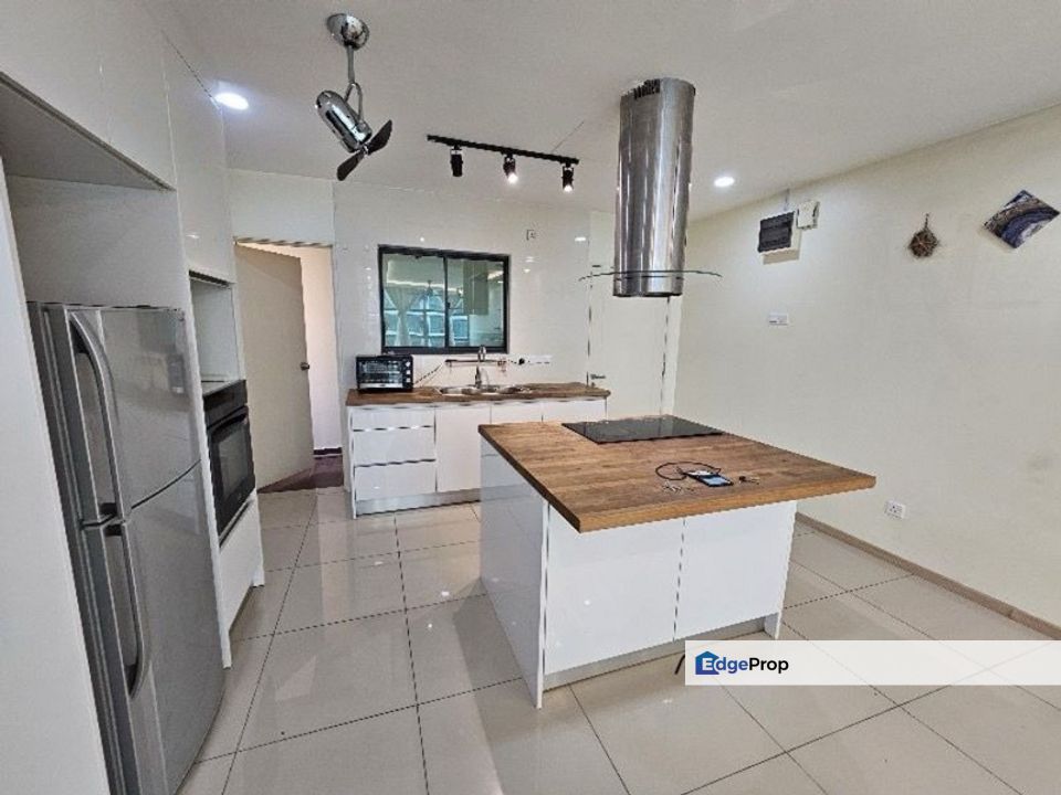 Fully Furnished Vista Alam Apartment For Rent, Beside Dwi Emas School, Selangor, Shah Alam