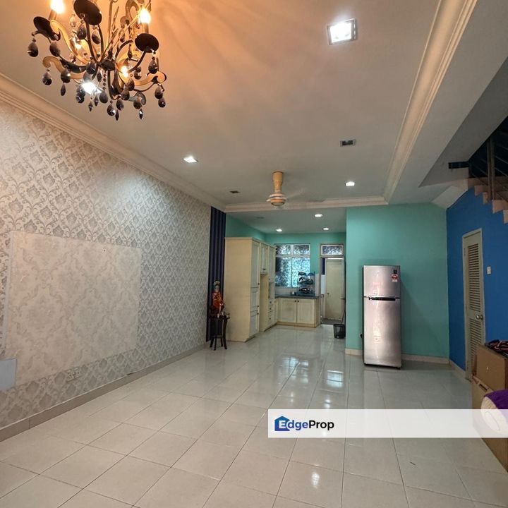 Renovated 2 Storey House For Sale Bandar Puteri Klang , Selangor, Klang