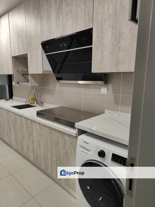 Utropolis Urbano Fully Furnish Included Wifi For Rent, Beside Uow School only, Selangor, Shah Alam