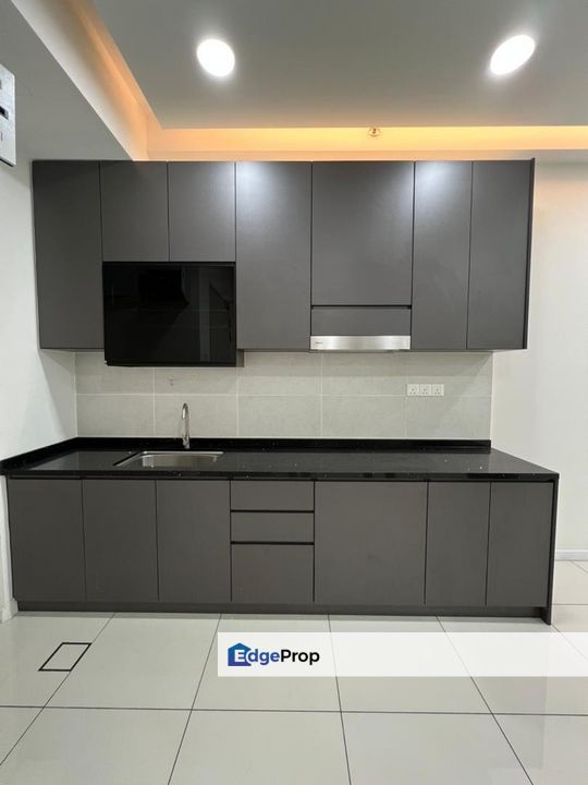 The Glenz Glenmarie Beside LRT 3 Condo For Sale! Best Location, Selangor, Shah Alam