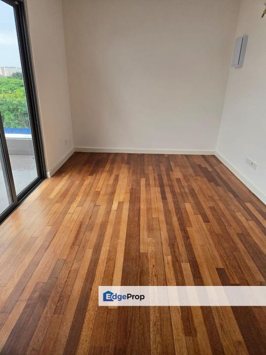 Broadleaf Residences 3 Storey Semi D For Sale Best Condition, Kota Kemuning, Selangor, Kota Kemuning