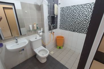 Renovated & Extended 2 Storey Semi D Aman Perdana For Sale, Bandar Bukit Raja