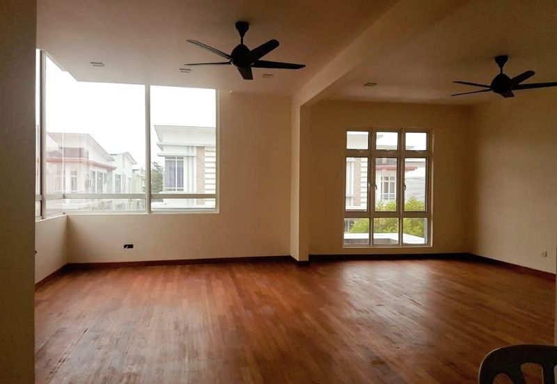 Casa Idaman, Setia Alam