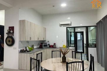 Duta Villa, Setia Alam