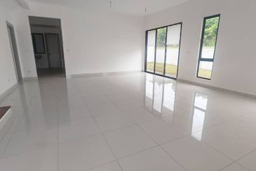 Casablanca 2 Alam Impian Endlot Unit For Sale, Peace Environment