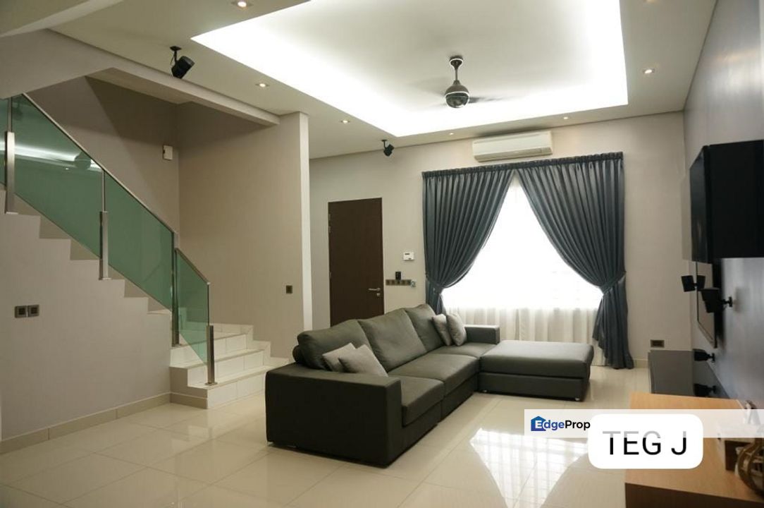 Fully Furnished & Free Maxis Fiber 2 Storey Terrced House Setia alam