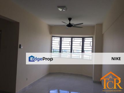 Beside MRT @Main place basic unit for sale @Subang usj 21, Selangor, USJ