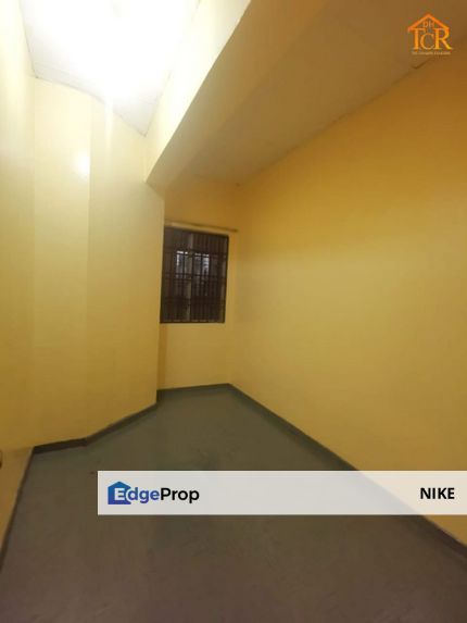 Shop Apartment @Bandar Bukit Tinggi @Batu Nilam 1B Newly Paianting For Rent, Selangor, Klang