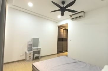 Gravit8 @ Klang South