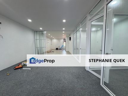 Hot Area Partial Furnished Office ! Pandamaran Klang 1st Floor 20x65 Office For Rent, Selangor, Klang