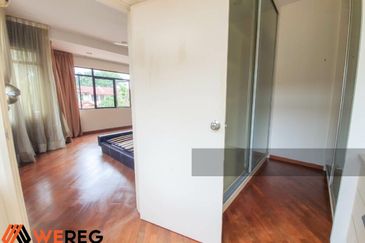 Glenmarie Cove Residence