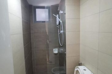 Gravit8 @ Klang South