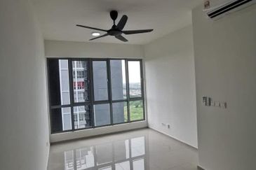 Gravit8 @ Klang South