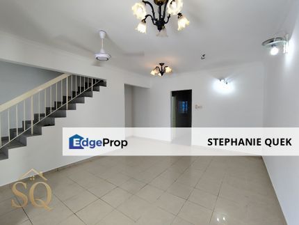 Partial Renovated With Fully Tiles New Painting @ Taman Puchong Utama 2 Storey House For Sale, Selangor, Puchong