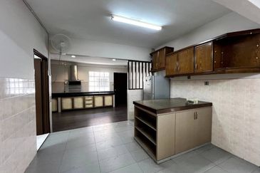 Duta Villa, Setia Alam