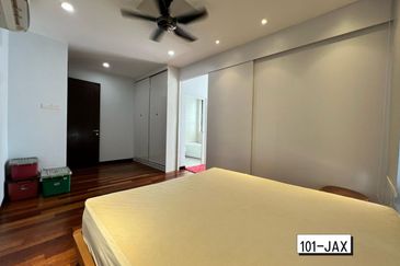 Duta Villa, Setia Alam