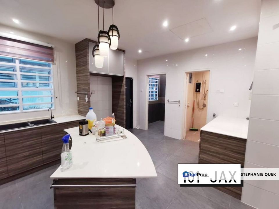 Damai Residence Kemuning Utama 2 Storey Fully Renovated & Extended 4B4B Partial Furnished House For Sale, Selangor, Shah Alam