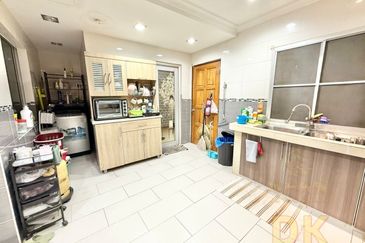 Taman Teluk Gedung Indah