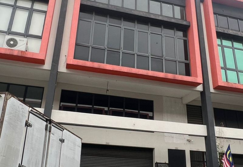 Kesas 32 Industrial Park