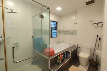 USJ Avenue @ USJ Heights