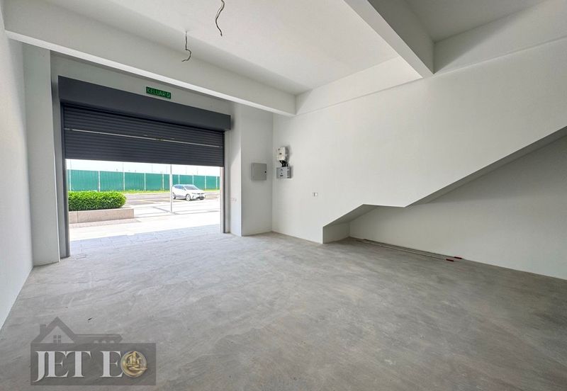 Bandar Rimbayu U2 Uptown Square Brand New 2 Storey Shop Lot For Rent (FACING MAIN ROAD)