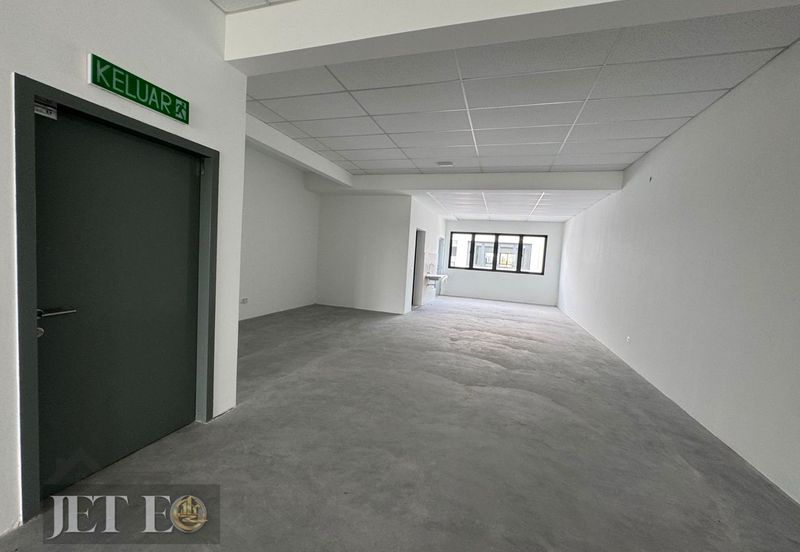 Bandar Rimbayu U2 Uptown Square Brand New 2 Storey Shop Lot For Rent (FACING MAIN ROAD)