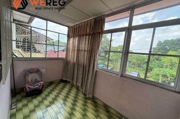 Taman Tepi Sungai ( Taman Teluk Pulai Indah )