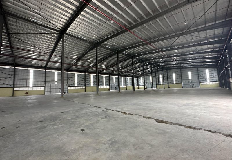 West Port, Pulau Indah