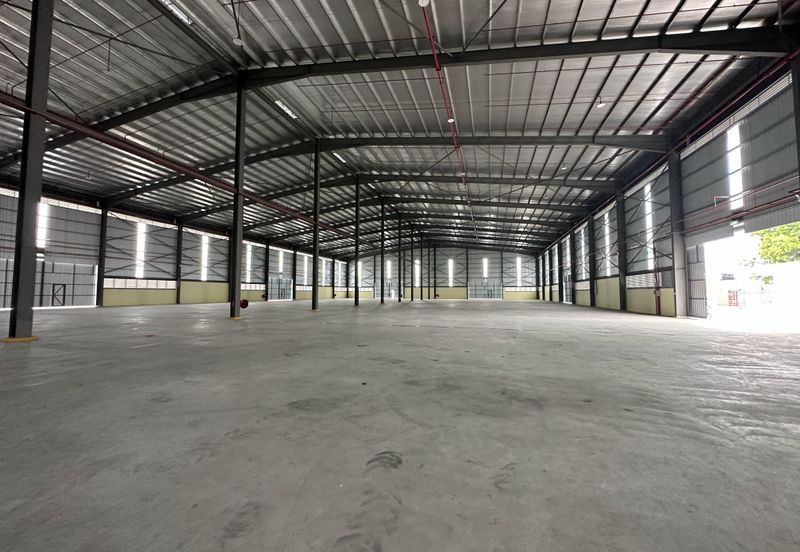 West Port, Pulau Indah