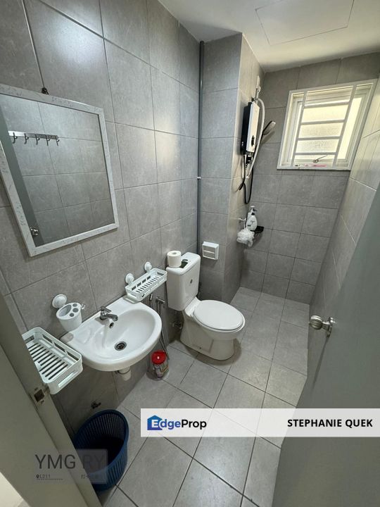 (Only RM1600) Trifolia 1 Kampung Jawa Klang Almost Fully Furnished Aparment For Rent, Selangor, Klang