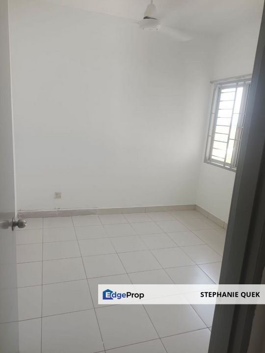 Akasia Klang Basic Unit Apartment For Rent, Selangor, Klang