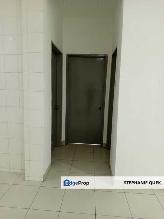 Akasia Klang Basic Unit Apartment For Rent, Selangor, Klang