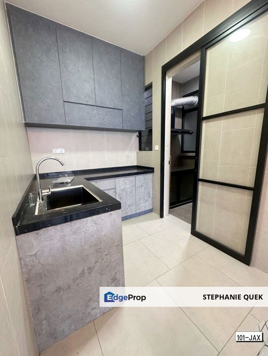 Geo Bukit Rimau Partial Furnished Condo For Rent (Facing Swimming Pool), Selangor, Shah Alam