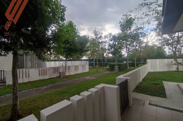 Arahsia Residences, Tropicana Aman