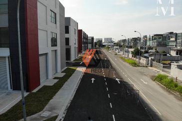 Bukit Kemuning Industrial Park