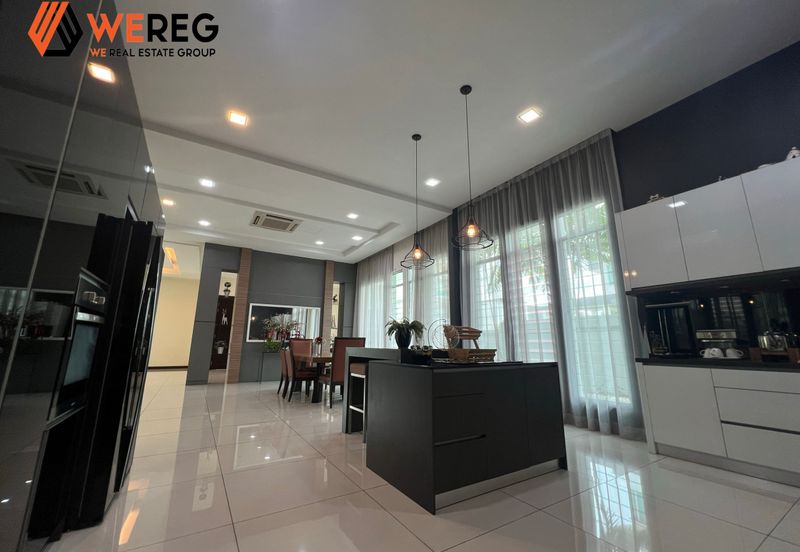 Nice Unit At Subang Heights 4 Storey Bungalow House for Sale