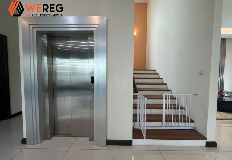 Nice Unit At Subang Heights 4 Storey Bungalow House for Sale