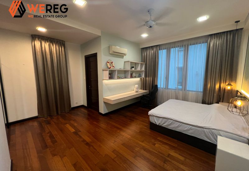 Nice Unit At Subang Heights 4 Storey Bungalow House for Sale