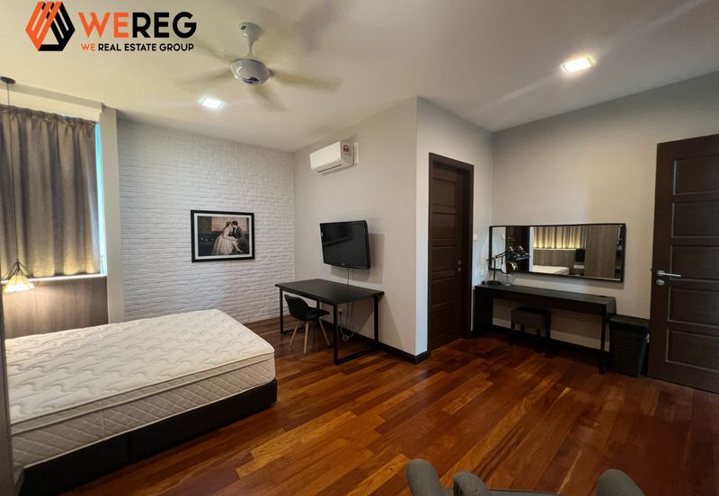 Nice Unit At Subang Heights 4 Storey Bungalow House for Sale