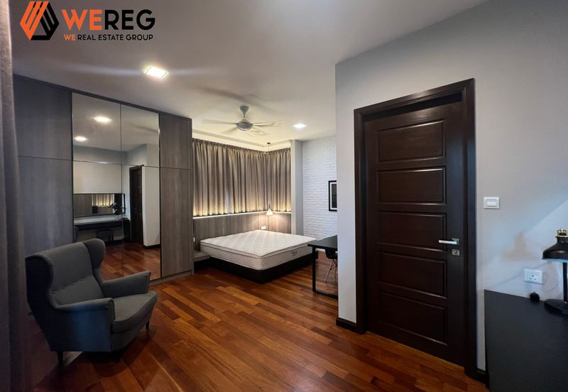 Nice Unit At Subang Heights 4 Storey Bungalow House for Sale