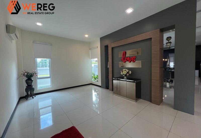 Nice Unit At Subang Heights 4 Storey Bungalow House for Sale