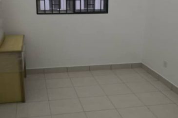 Azaria Apartment @ Bandar Paklands