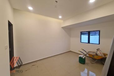 Taman Tepi Sungai ( Taman Teluk Pulai Indah )