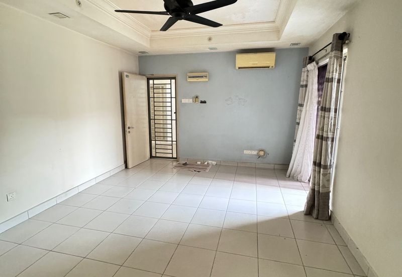 Pangsapuri Akasia, Bandar Botanic