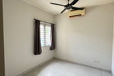 Pangsapuri Akasia, Bandar Botanic