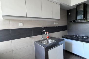 Pangsapuri Akasia, Bandar Botanic